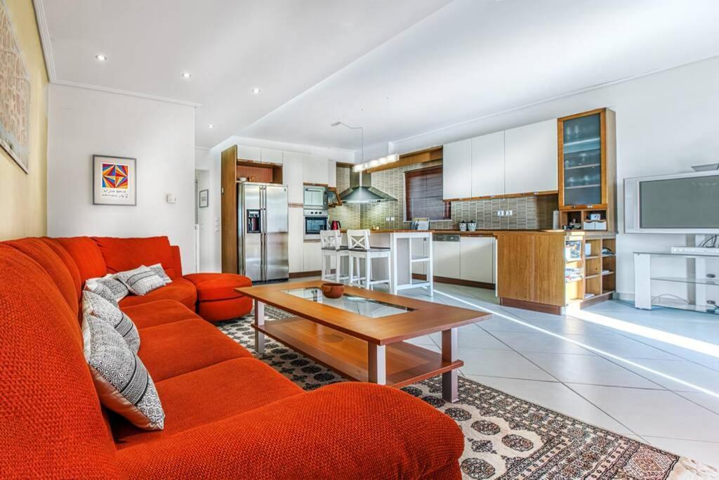 Spacious Apartment In Glyfada Close To The Sea アテネ エクステリア 写真