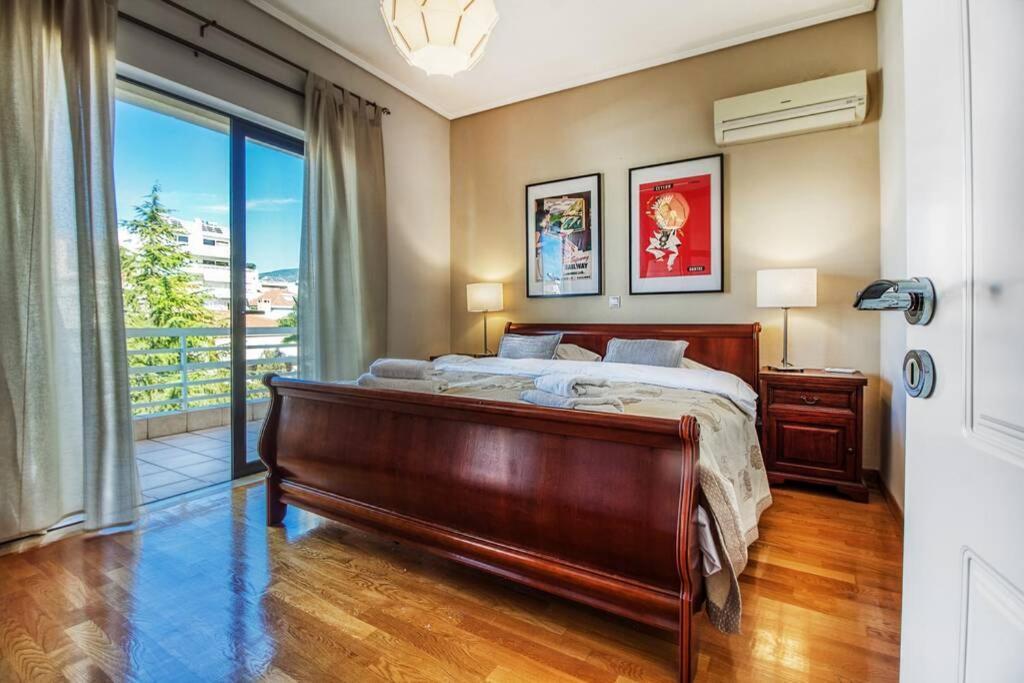 Spacious Apartment In Glyfada Close To The Sea アテネ エクステリア 写真